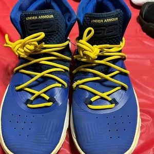 Under Armour Curry 4 men’s sneakers.